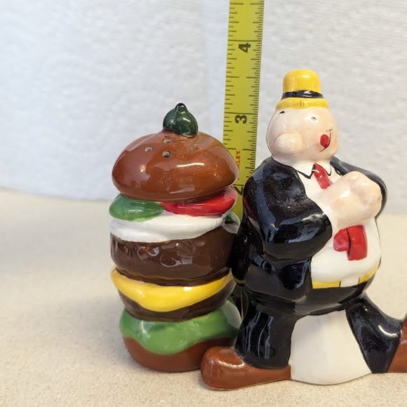 Popeye's Wimpy and hamburger salt and pepper shakers set - Picture 10 of 11